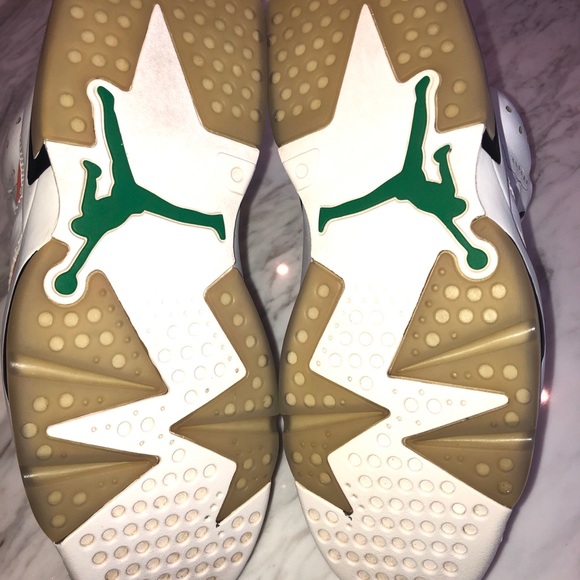 AIR JORDAN RETRO 6 GATORADE - Picture 5 of 6